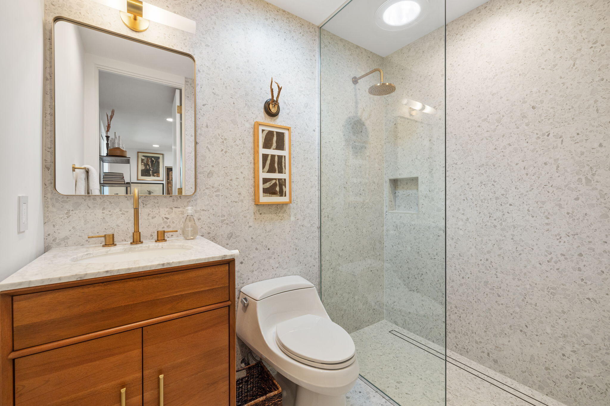 2691 Kings Road East Palm Springs, CA 92264 - Photo 31 of 45 a bathroom with a sink a toilet and shower