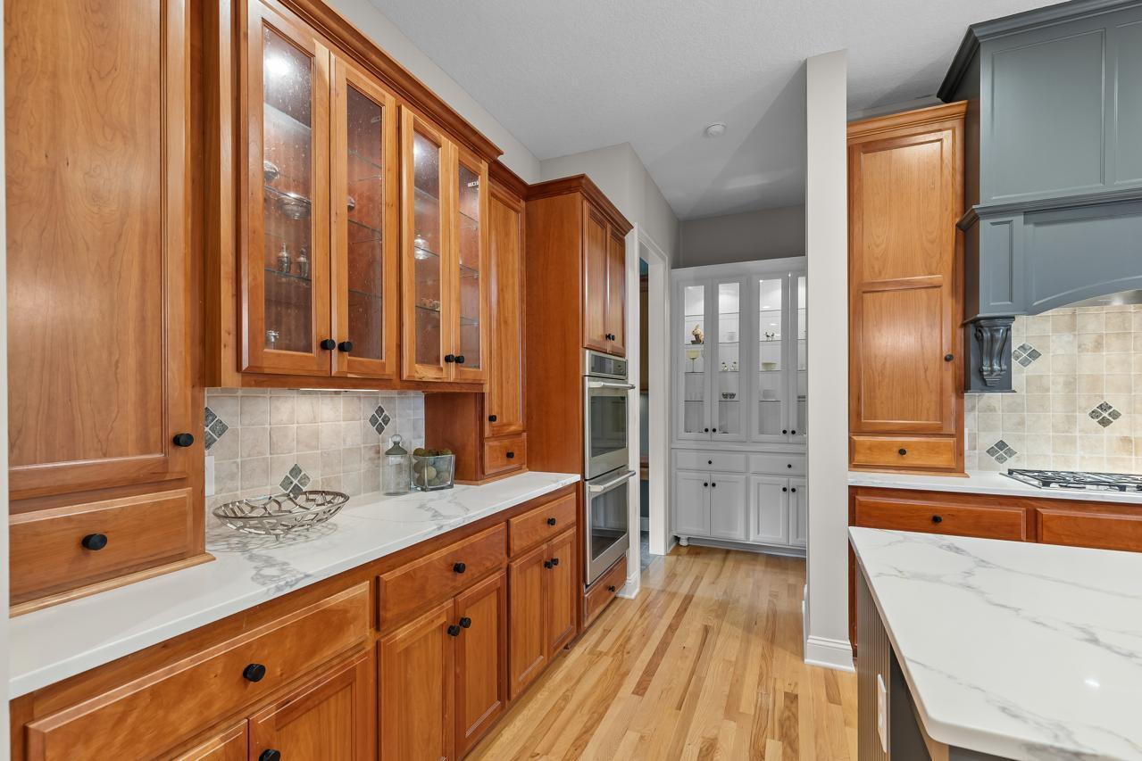 17244 Valley Road Eden Prairie, MN 55347 - Photo 9 of 66