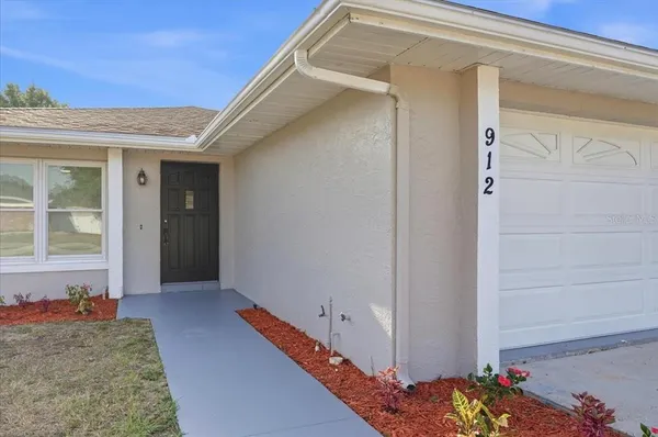 $310,000 | 912 East Heron Circle, Winter Haven, FL 33884
