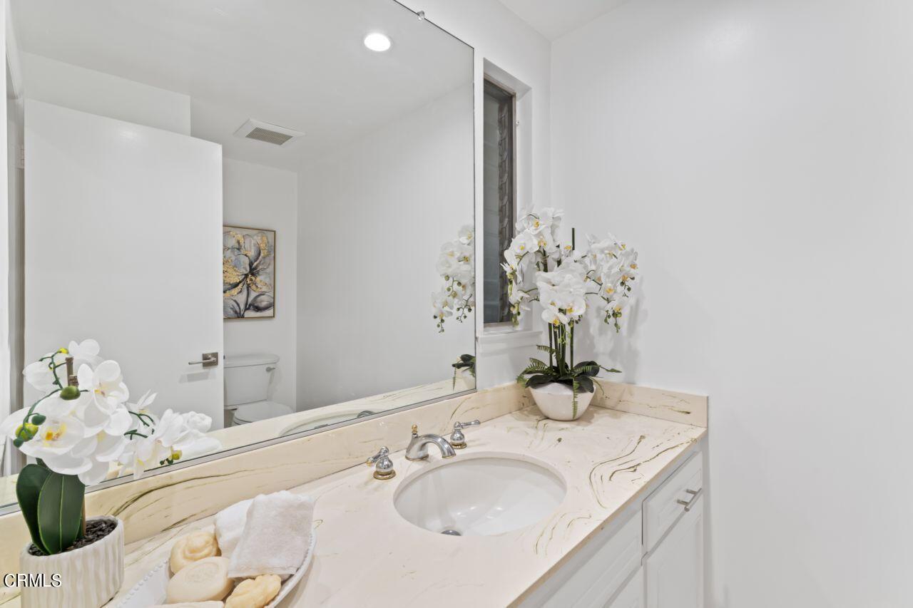 9746 Bothwell Road Northridge, CA 91324 - Photo 4 of 30 web_quality-DSC00294