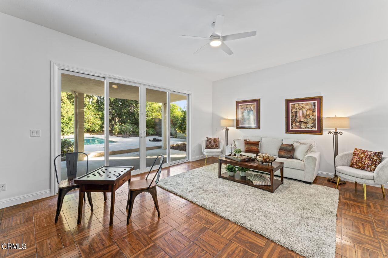 9746 Bothwell Road Northridge, CA 91324 - Photo 7 of 30 5. Family Room