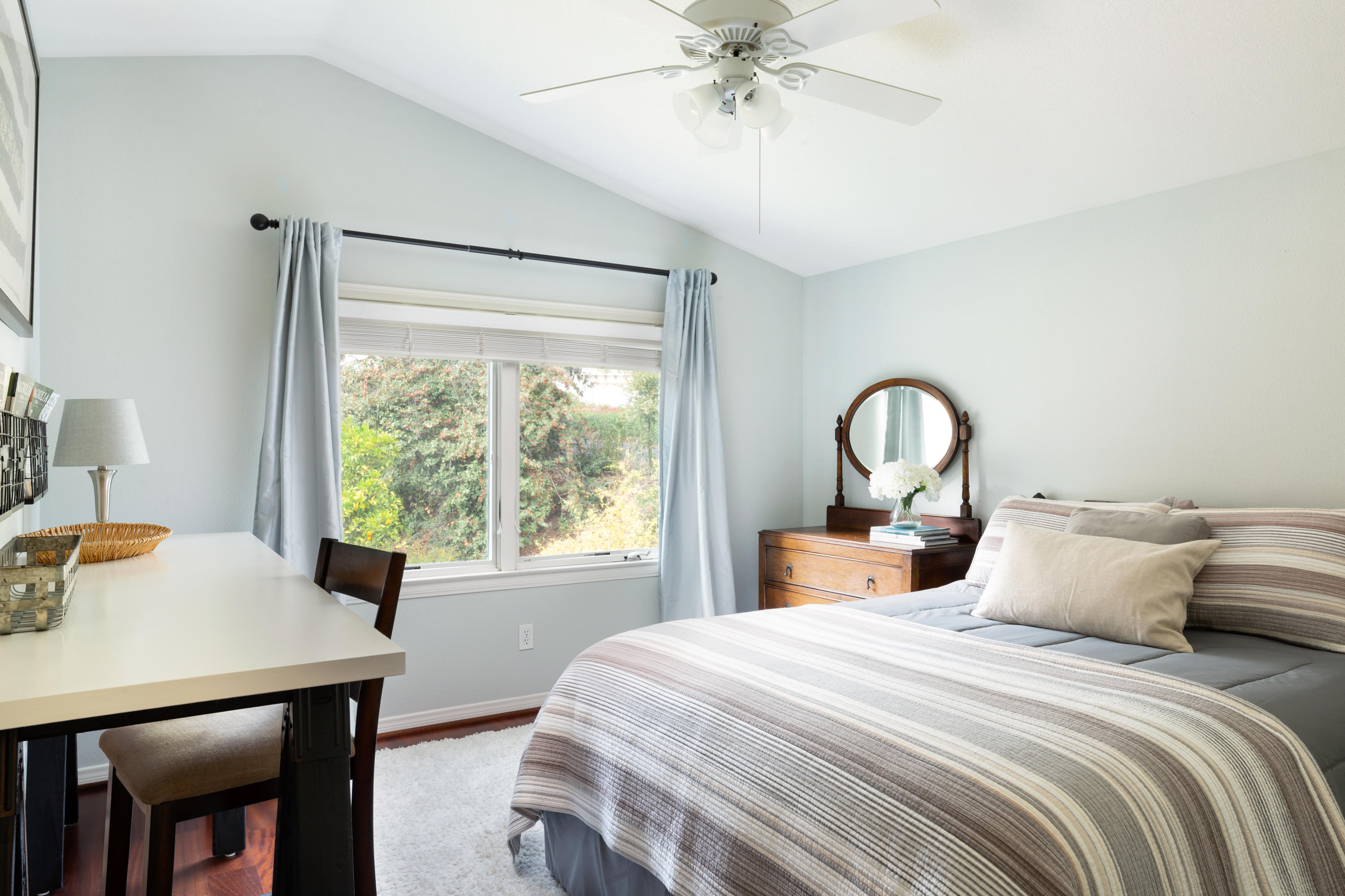 4137 Hidden Oaks Road Santa Barbara, CA 93105 - Photo 12 of 17 Bedroom 3