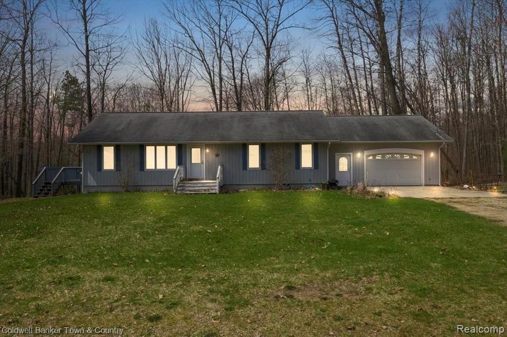 4721 Adams Road Gladwin, MI 48624 - Photo 1 of 46