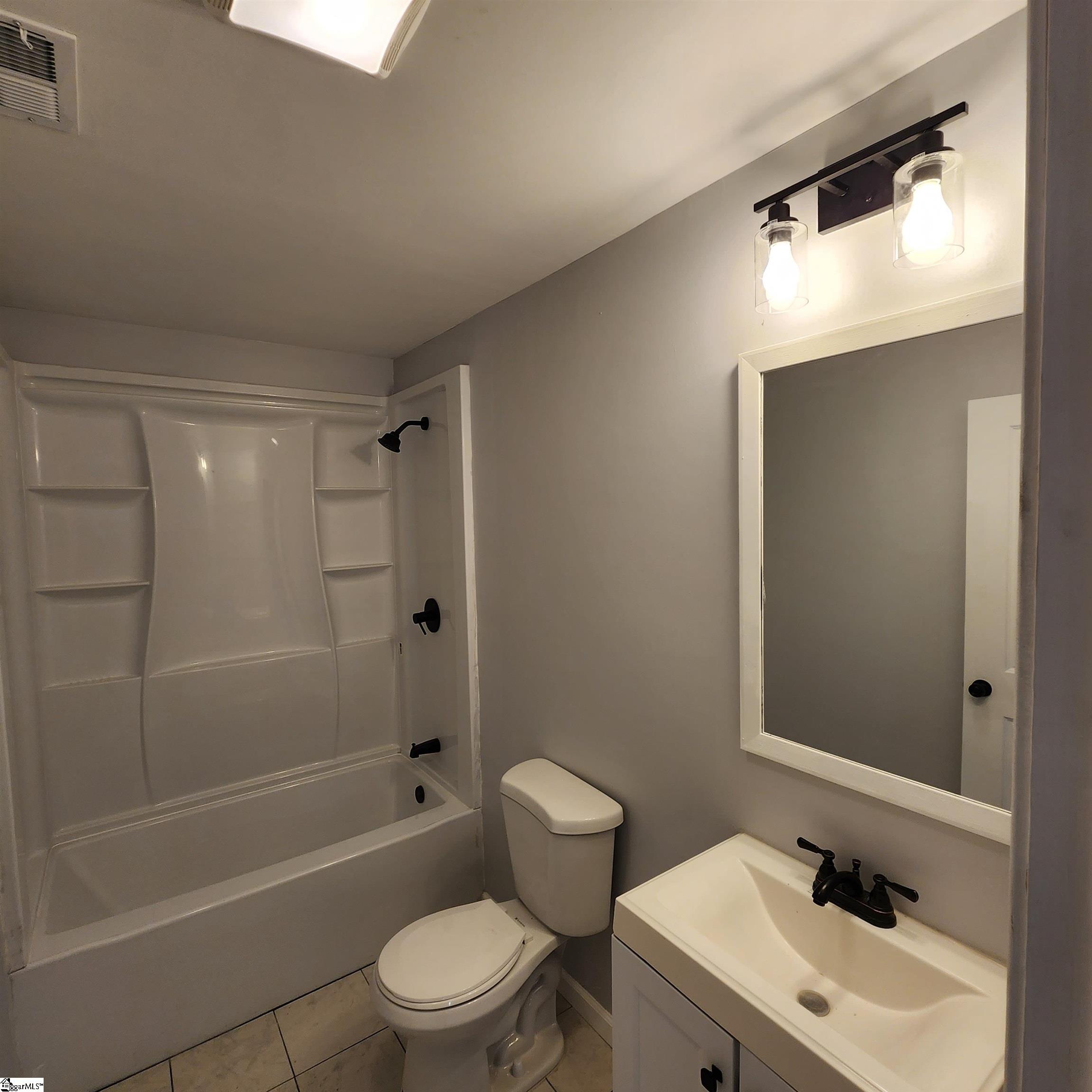 107 Bennett Street Greer, SC 29651 - Photo 10 of 17 Gallery Image 10