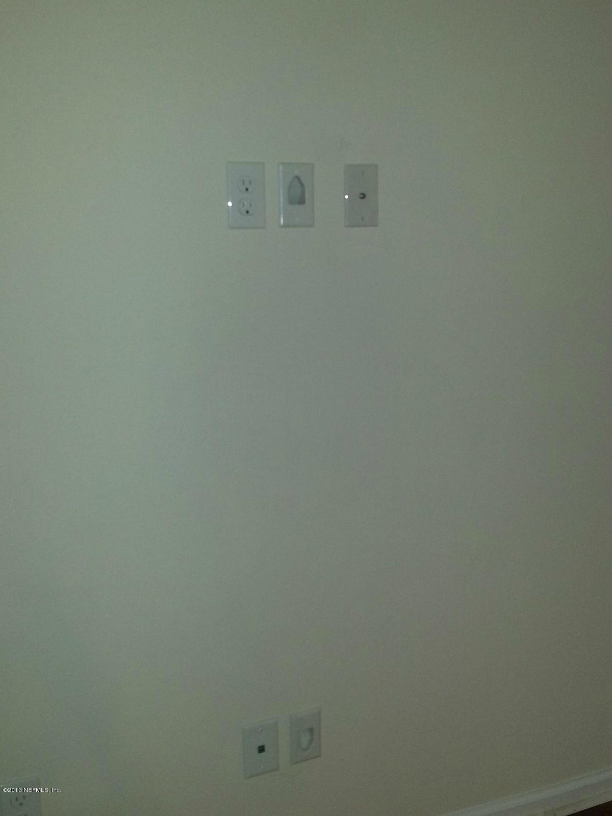 4061 Trail Ridge Road Middleburg, FL 32068 - Photo 6 of 22 Tv area wall cable access