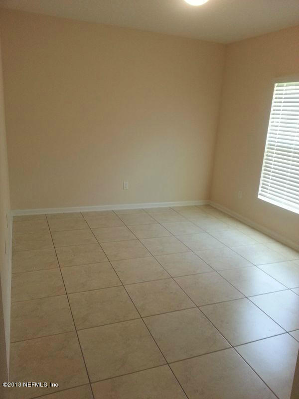 4061 Trail Ridge Road Middleburg, FL 32068 - Photo 8 of 22 living room