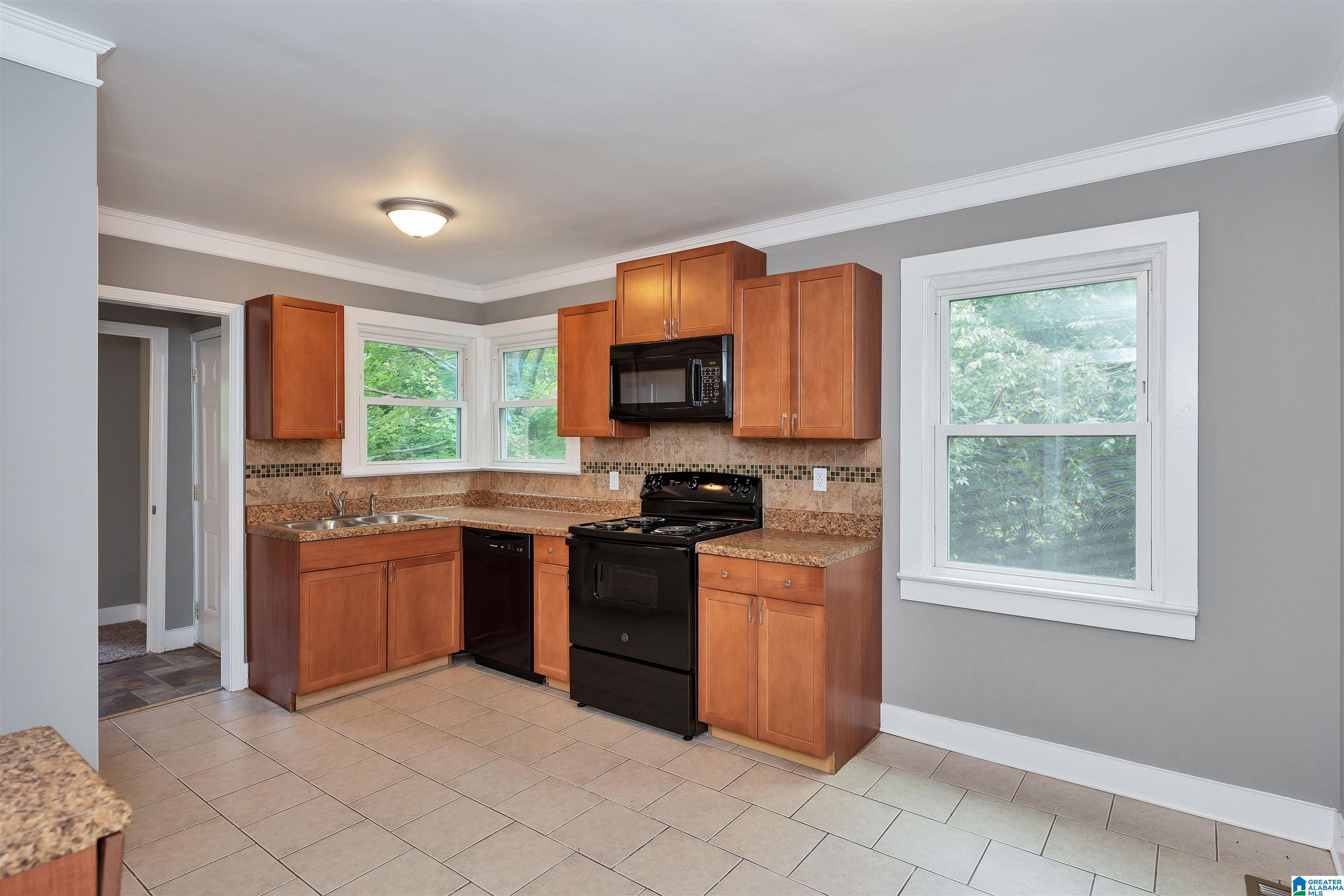 1015 T Street Birmingham, AL 35235 - Photo 4 of 14