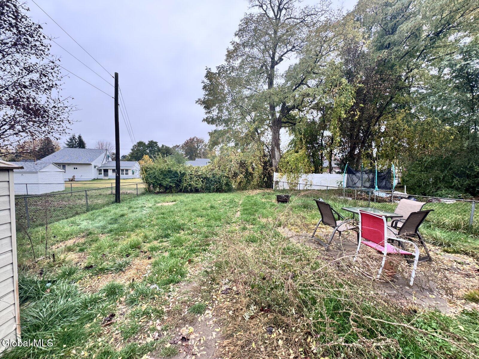 237 Princetown Road Rotterdam, NY 12306 - Photo 11 of 32 12