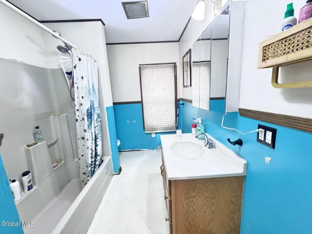 $175,000 | 237 Princetown Road, Rotterdam, NY 12306