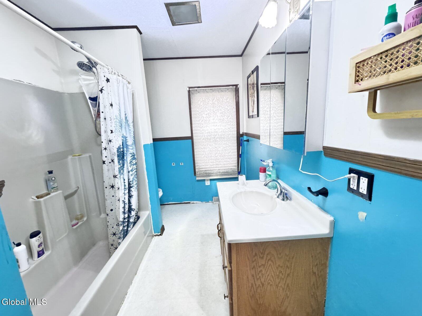 237 Princetown Road Rotterdam, NY 12306 - Photo 19 of 32 Photo Oct 30 2025, 10 48 16 AM