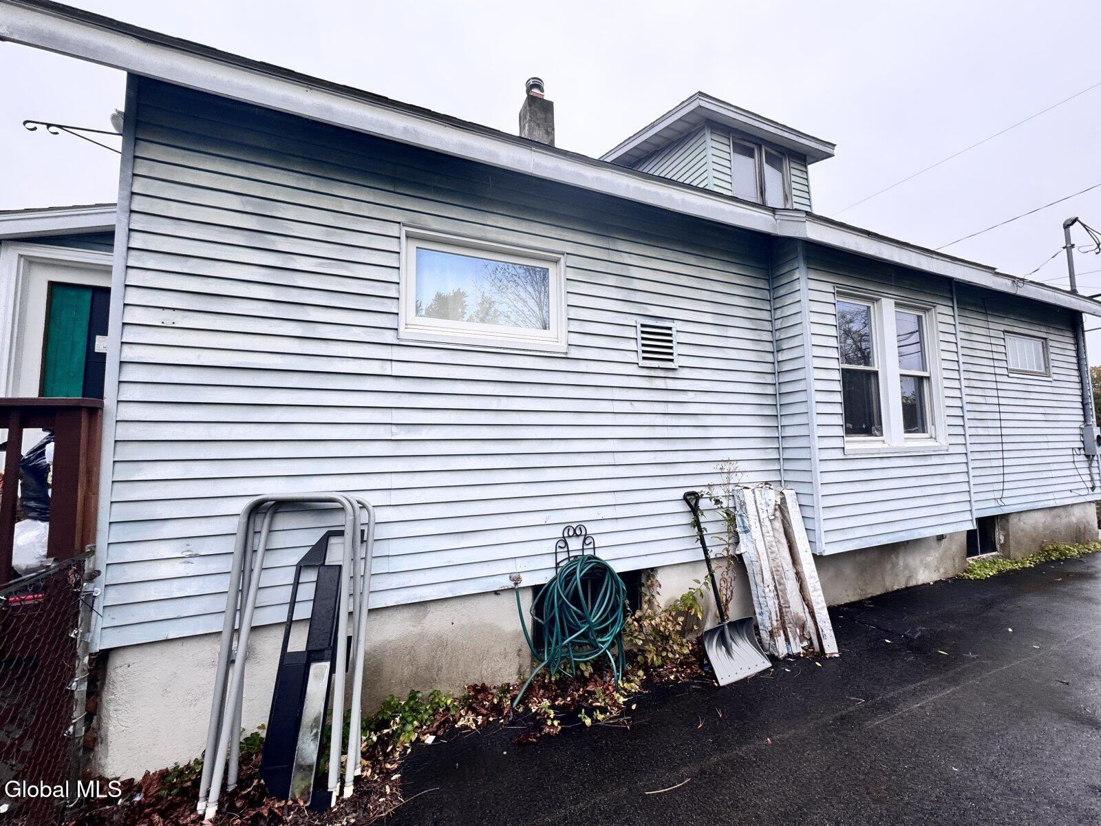 237 Princetown Road Rotterdam, NY 12306 - Photo 6 of 32 6