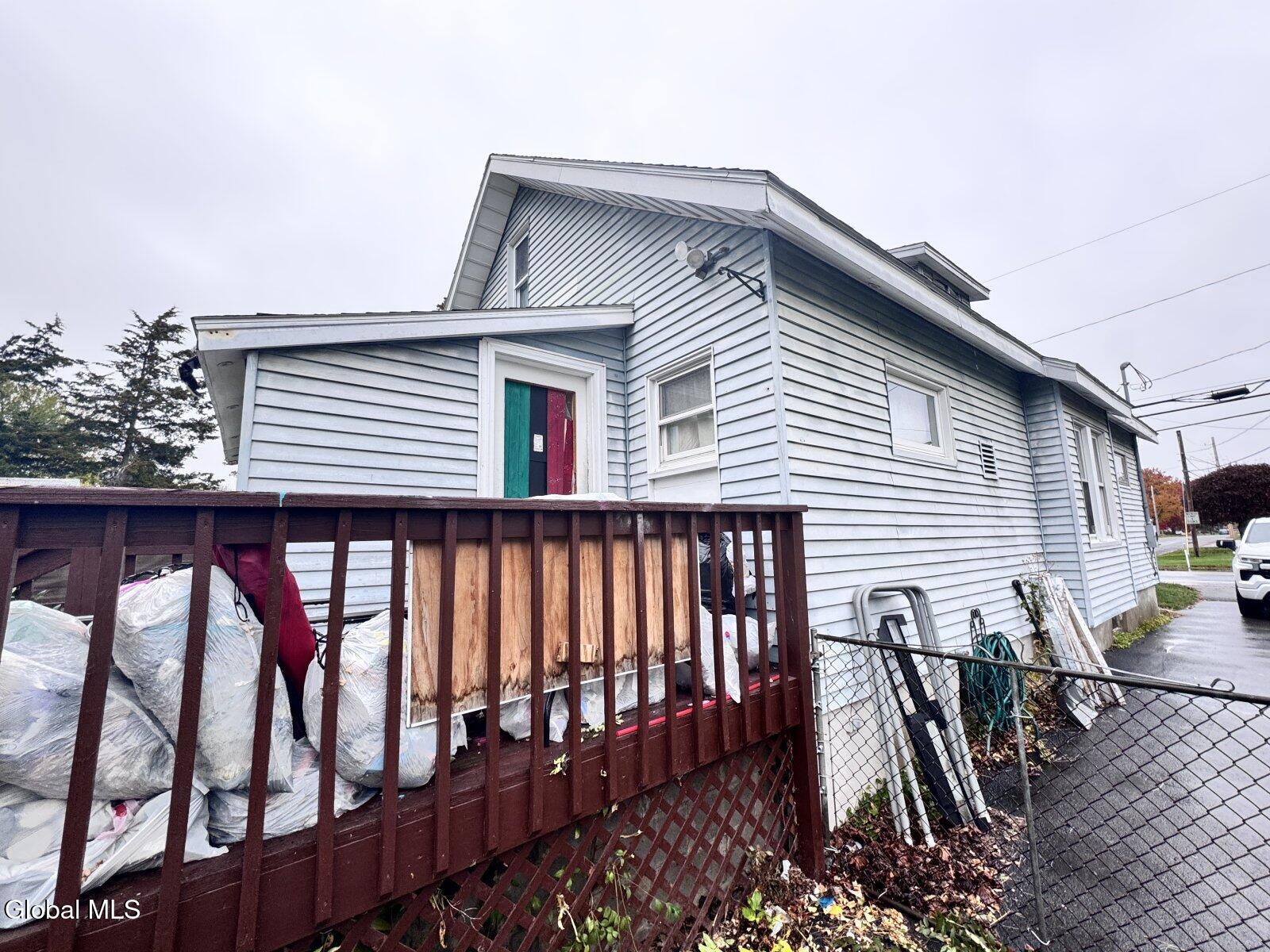 237 Princetown Road Rotterdam, NY 12306 - Photo 7 of 32 7