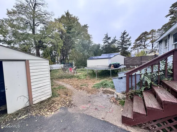 $170,000 | 237 Princetown Road, Rotterdam, NY 12306