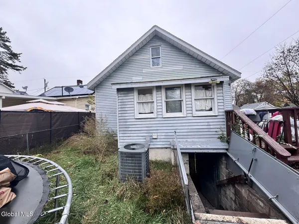 $170,000 | 237 Princetown Road, Rotterdam, NY 12306