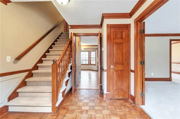 a view of an entryway