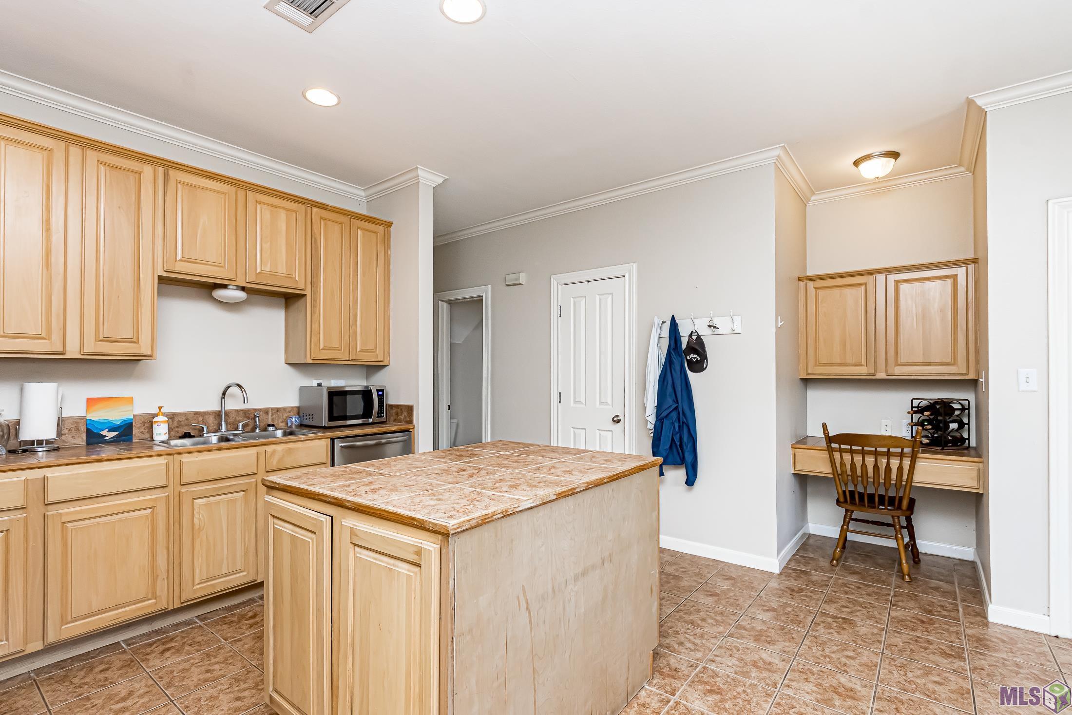 4000 Lake Beau Pre Boulevard, Unit 97 Baton Rouge, LA 70820 - Photo 8 of 19