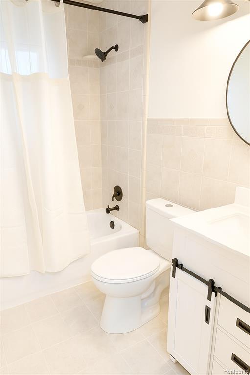 35244 Rutherford Street Clinton Township, MI 48035 - Photo 7 of 15 Gallery Image 7