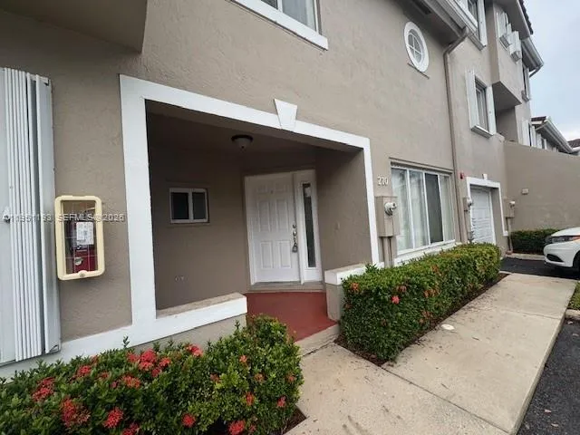 $2,700 | 210 Riviera Circle, Unit 210, Weston, FL 33326
