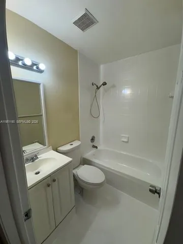 $2,700 | 210 Riviera Circle, Unit 210, Weston, FL 33326