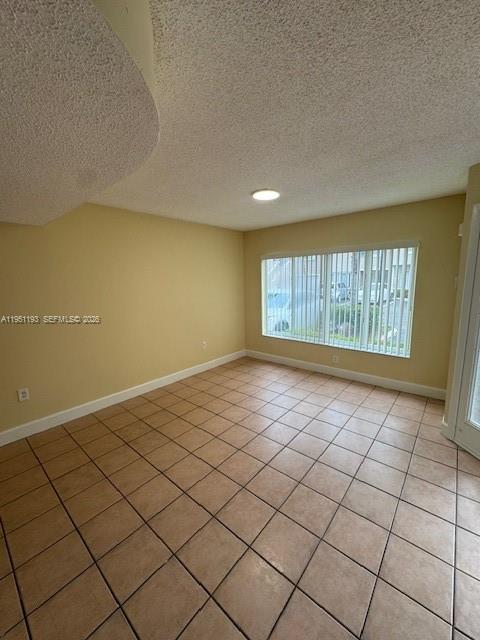 210 Riviera Circle, Unit 210 Weston, FL 33326 - Photo 4 of 23