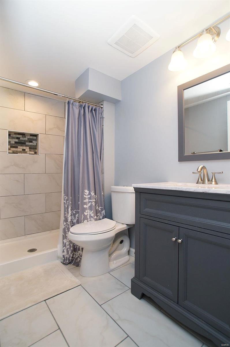 9505 Ridge Avenue Overland, MO 63114 - Photo 15 of 31 Gallery Image 15