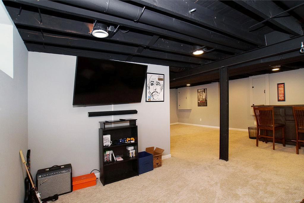9505 Ridge Avenue Overland, MO 63114 - Photo 19 of 31 Gallery Image 19