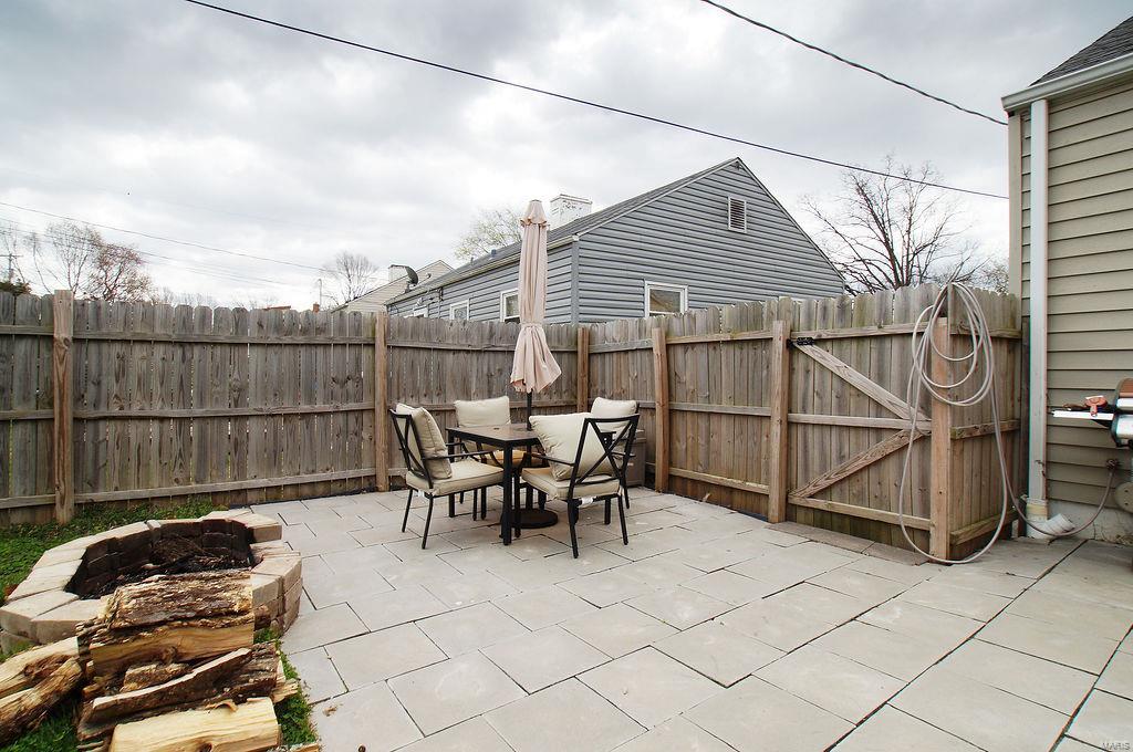 9505 Ridge Avenue Overland, MO 63114 - Photo 25 of 31 Gallery Image 25