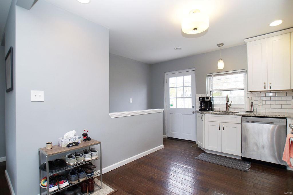 9505 Ridge Avenue Overland, MO 63114 - Photo 6 of 31 Gallery Image 6