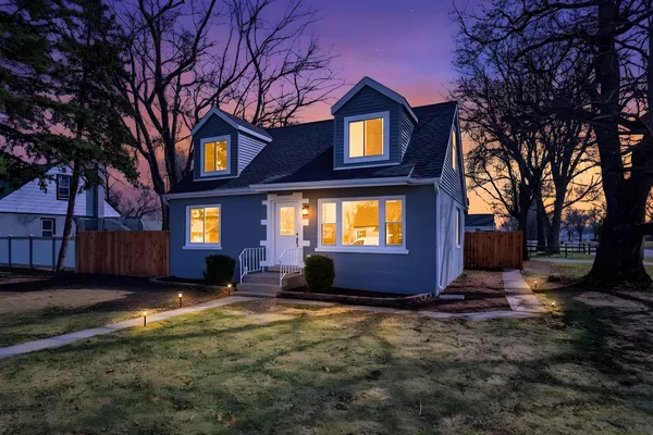 $349,900 | 7851 Suburban Lane, Bridgeview, IL 60455