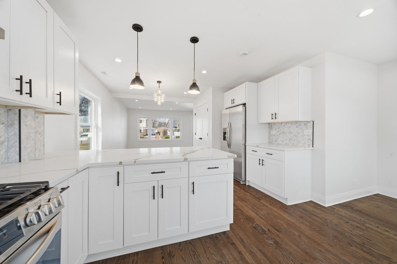 7851 Suburban Lane Bridgeview, IL 60455 - Photo 14 of 50