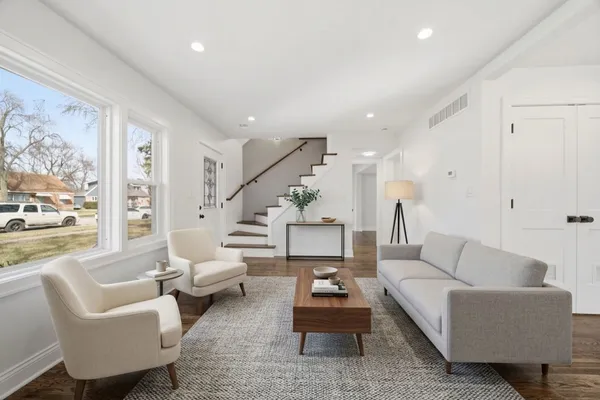 $349,900 | 7851 Suburban Lane, Bridgeview, IL 60455