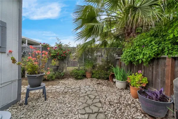 $120,000 | 1218 East Cleveland Avenue, Unit 142, Madera, CA 93638