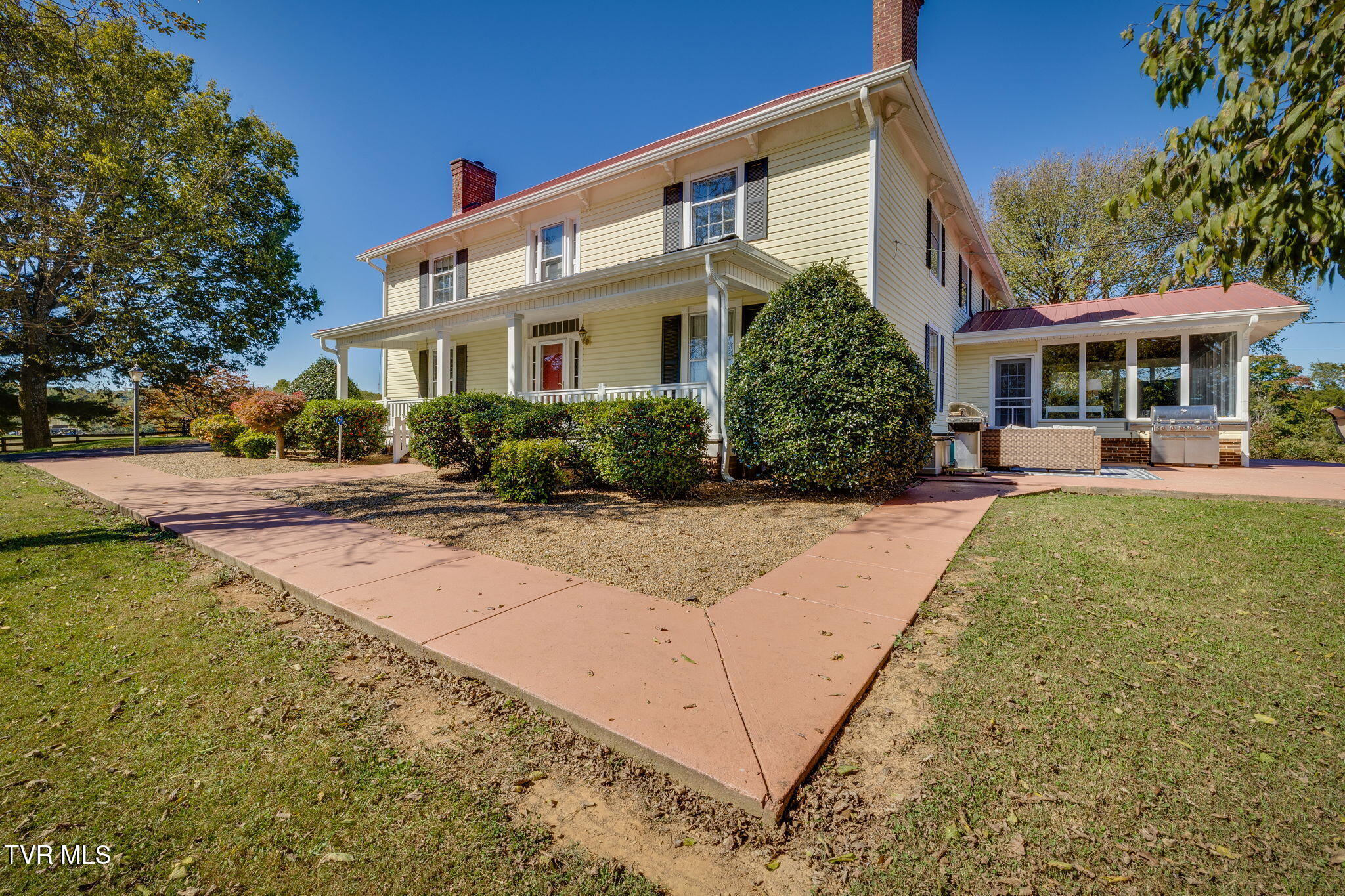 1746 McKinney Chapel Road Rogersville, TN 37857 - Photo 2 of 96 002