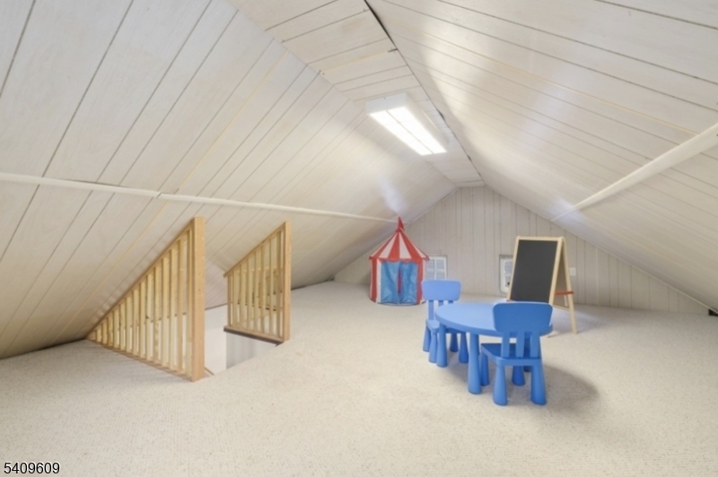 72 Meadowbrook Road Short Hills, NJ 07078 - Photo 15 of 19