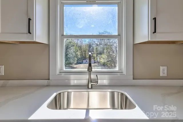 $220,000 | 203 Blackmon Street, Kershaw, SC 29067