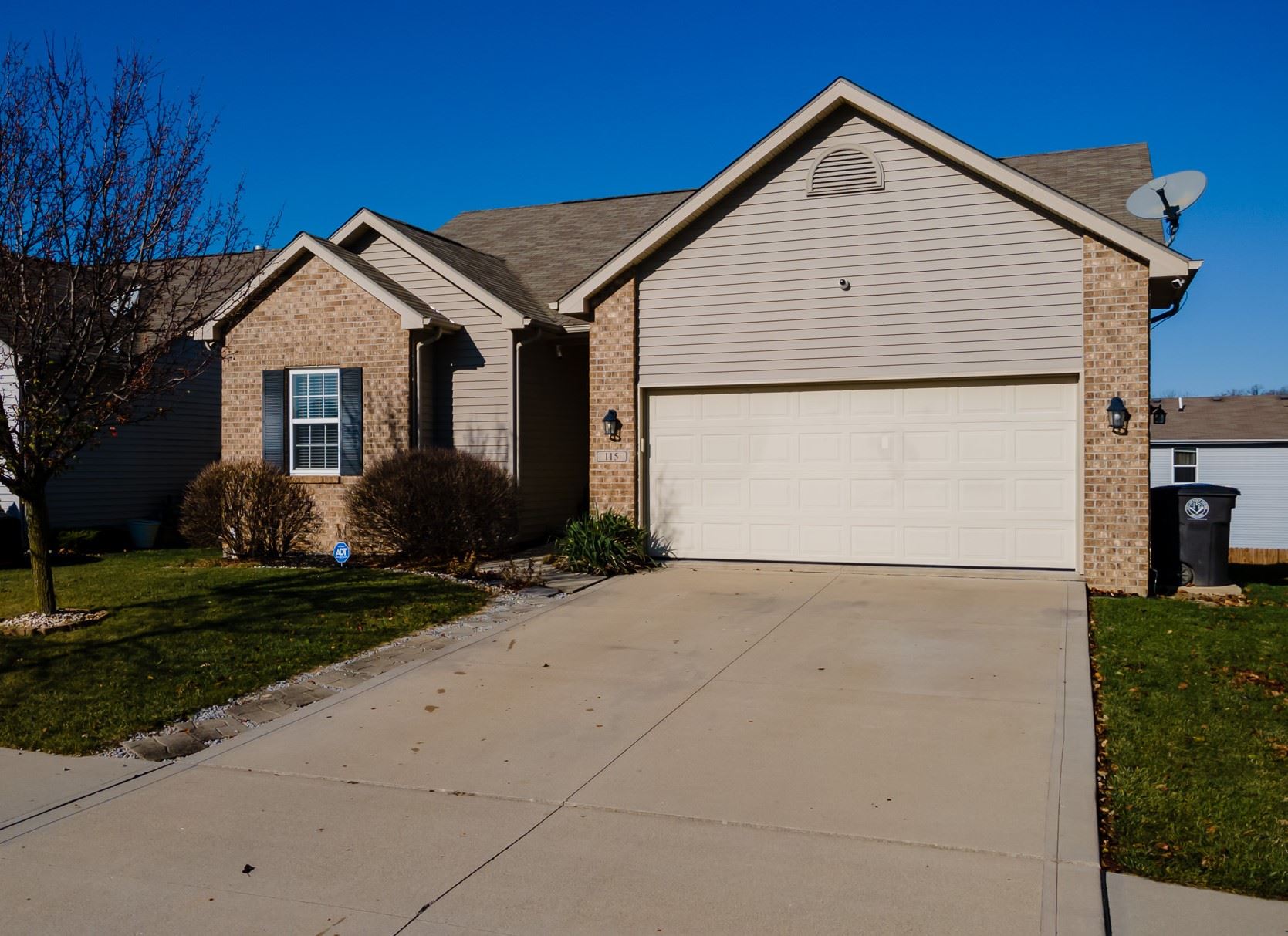 115 Riley Drive Fort Wayne, IN 46825 - Photo 3 of 21 Gallery Image 3