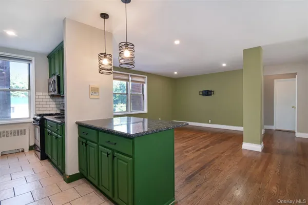$180,000 | 1111 Midland Avenue, Unit 2C, Bronxville, NY 10708