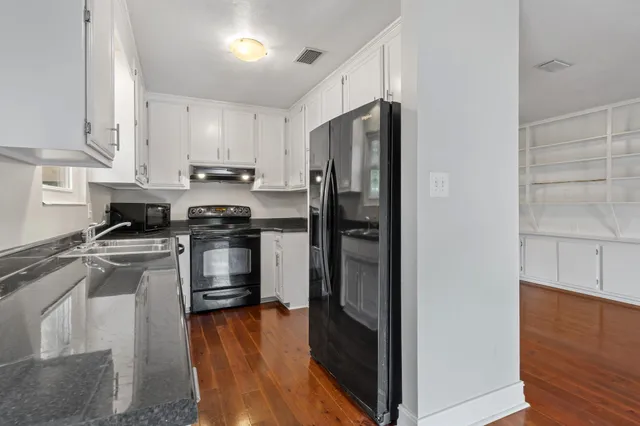 $445,000 | 2002 Trescott Drive, Tallahassee, FL 32308