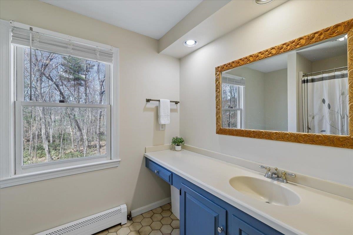 31 Boxwood Road Bedford, NH 03110 - Photo 35 of 58 Gallery Image 35