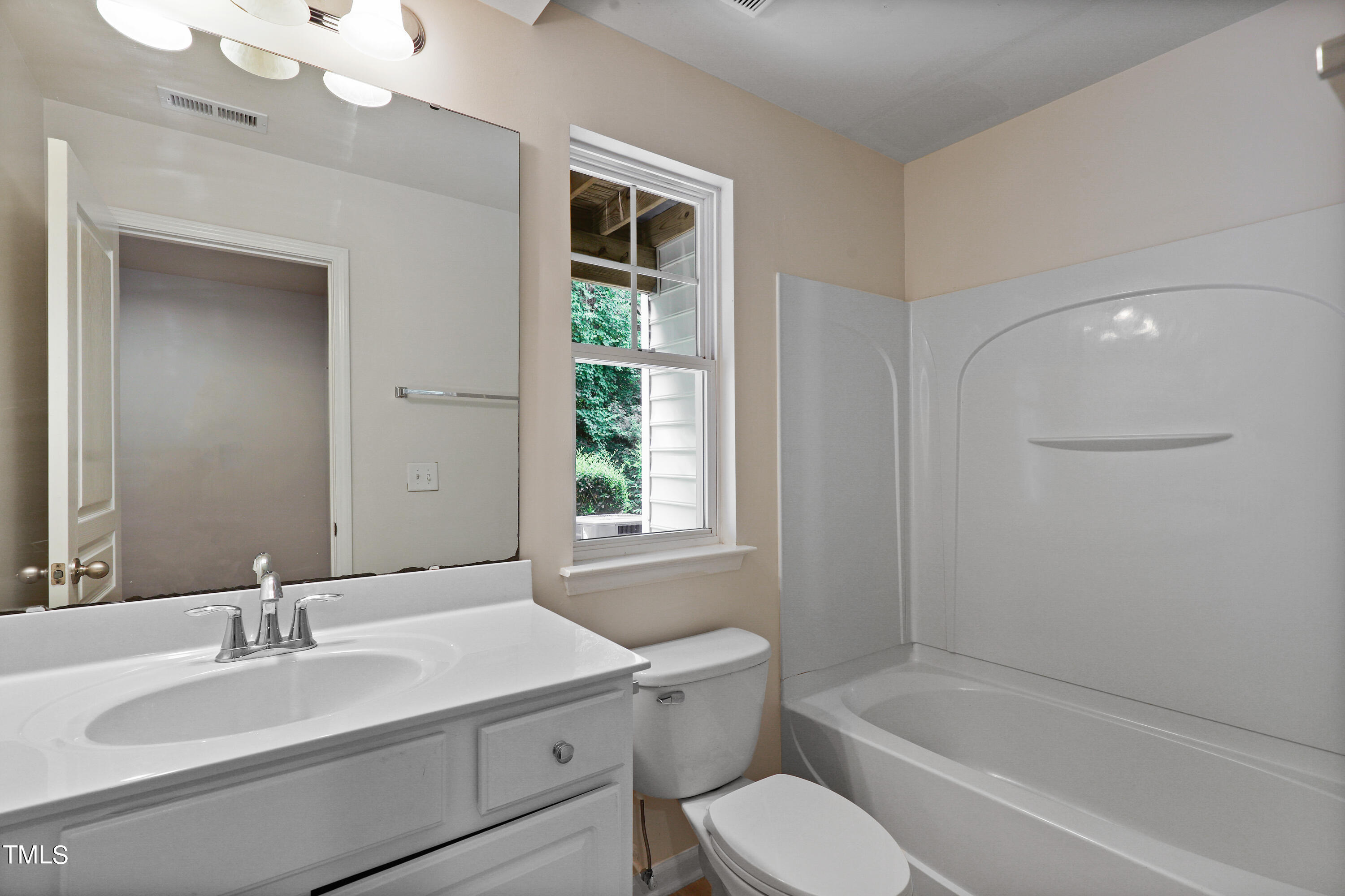 6220 Braidwood Court Raleigh, NC 27612 - Photo 24 of 30 _MG_8038