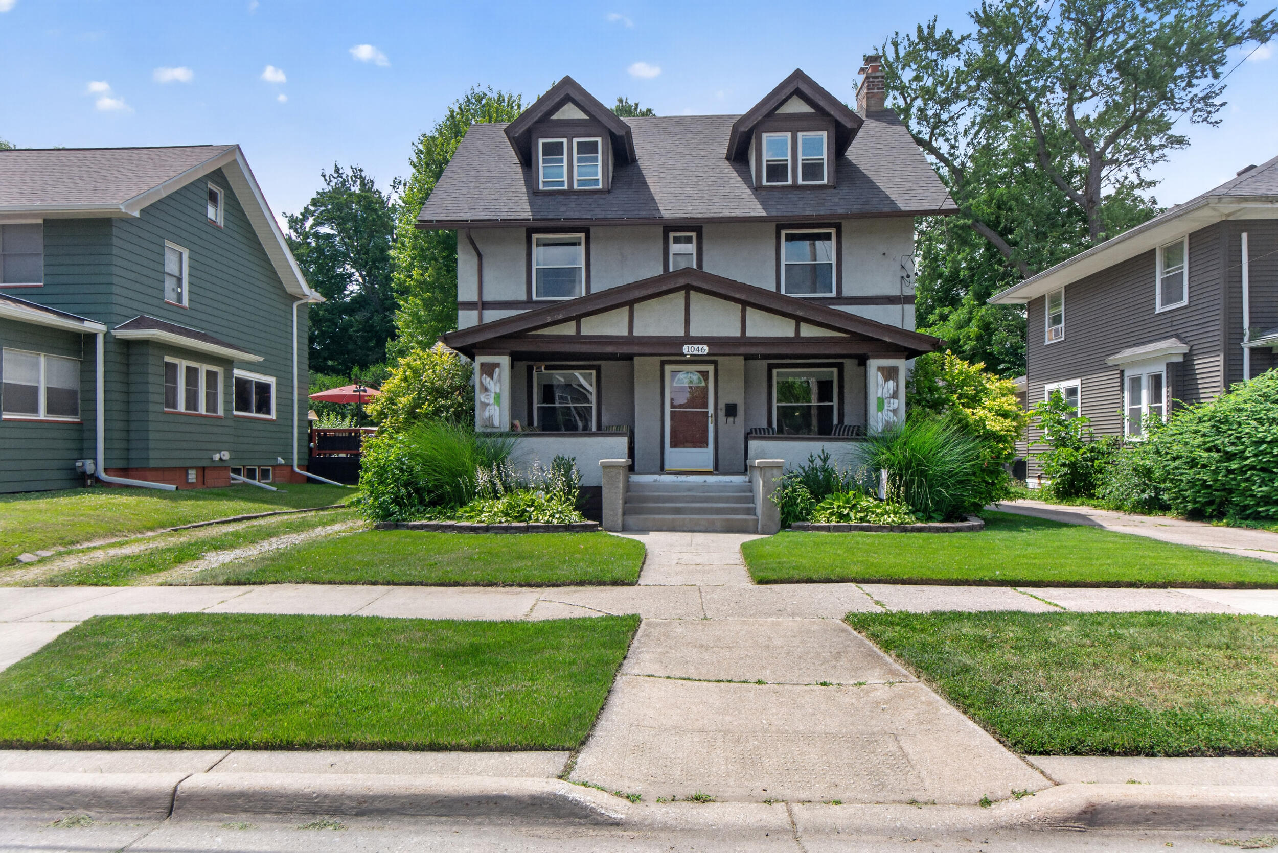 1046 4th Street Jackson, MI 49203 - Photo 2 of 46 1046 Fourth St, Jackson, MI 49203