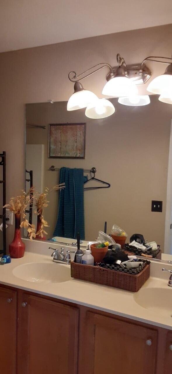 905 Hemingway Circle Summerville, SC 29483 - Photo 15 of 28 thumbnail_20210903_114321