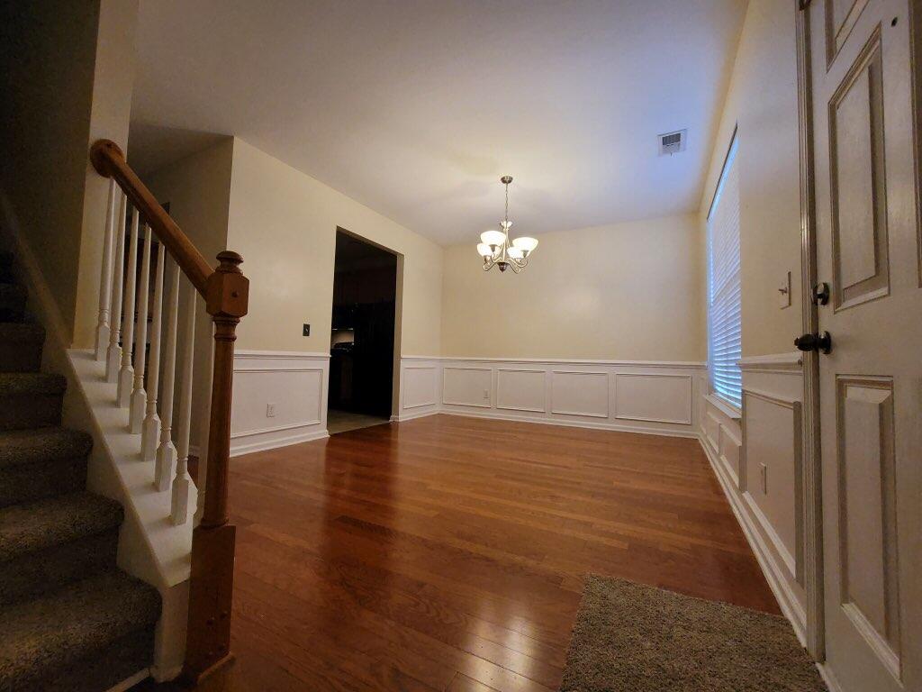 905 Hemingway Circle Summerville, SC 29483 - Photo 7 of 28 thumbnail_20210903_112527