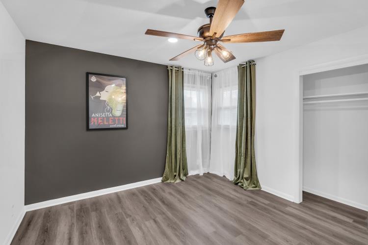 8229 West Green Tree Road Milwaukee, WI 53223 - Photo 14 of 26 IMG_1448