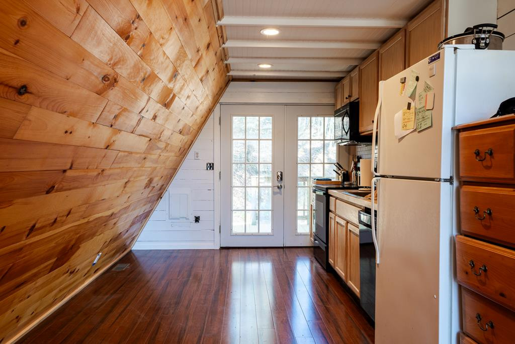 261 Laurel Cove Road Murphy, NC 28906 - Photo 3 of 7 Gallery Image 3