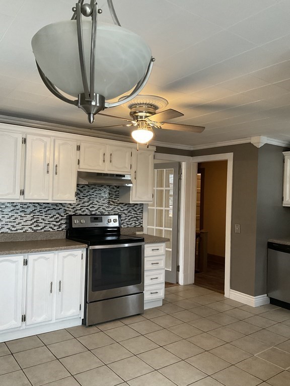 24 Schley Street Springfield, MA 01109 - Photo 12 of 41 Gallery Image 12
