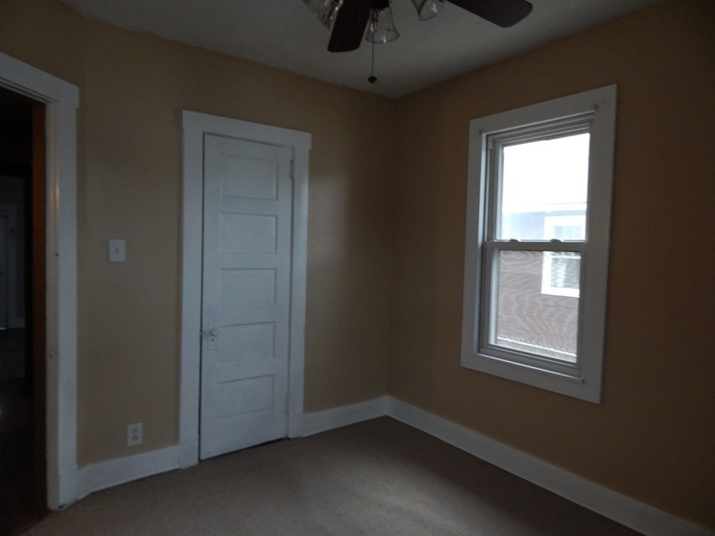 24 Schley Street Springfield, MA 01109 - Photo 13 of 41 Gallery Image 13