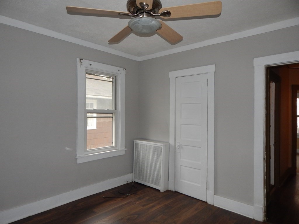 24 Schley Street Springfield, MA 01109 - Photo 15 of 41 Gallery Image 15