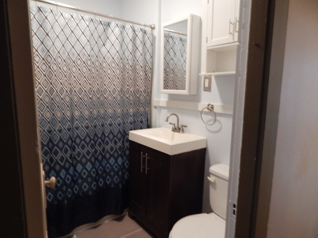 24 Schley Street Springfield, MA 01109 - Photo 16 of 41 Gallery Image 16