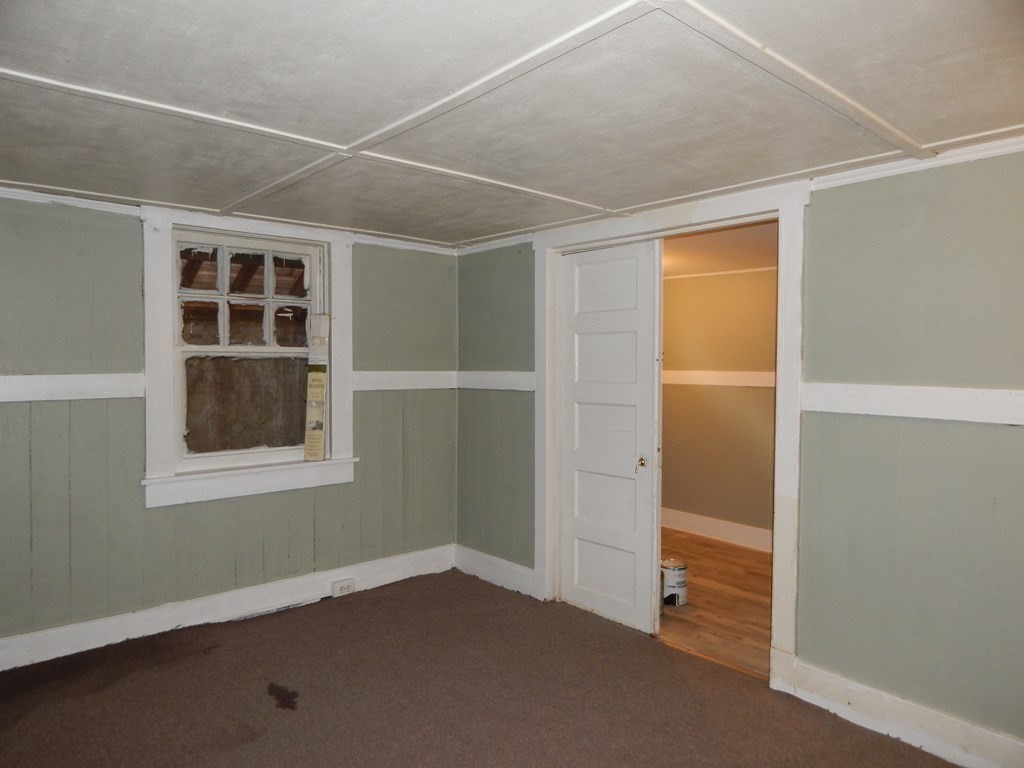 24 Schley Street Springfield, MA 01109 - Photo 18 of 41 Gallery Image 18